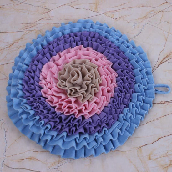 Baolizhen Round Sniffing Pad – Soft polar fleece pet training sniffing blanket designed for dogs to relieve stress and enhance foraging skills. Outer diameter 45CM.