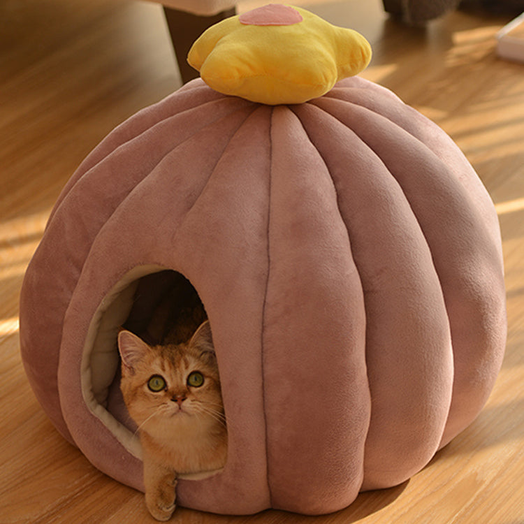 Comfortable Villa house style kitten kennel featuring a cozy cotton cat bed designed for ultimate comfort and security