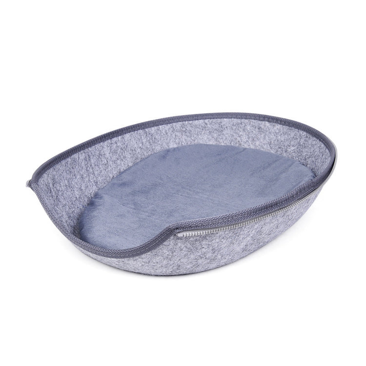 Creative felt pet nest made from breathable felt cloth in light grey, providing a cozy and stylish bed for pets lid