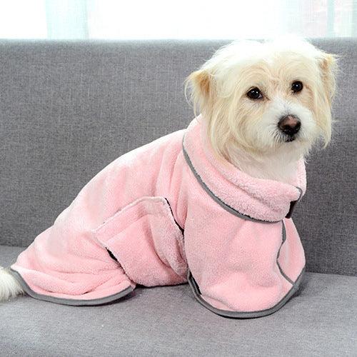 Pet bathrobe made of absorbent towel fabric, doubling as a winter coat to keep your pet warm and dry after baths