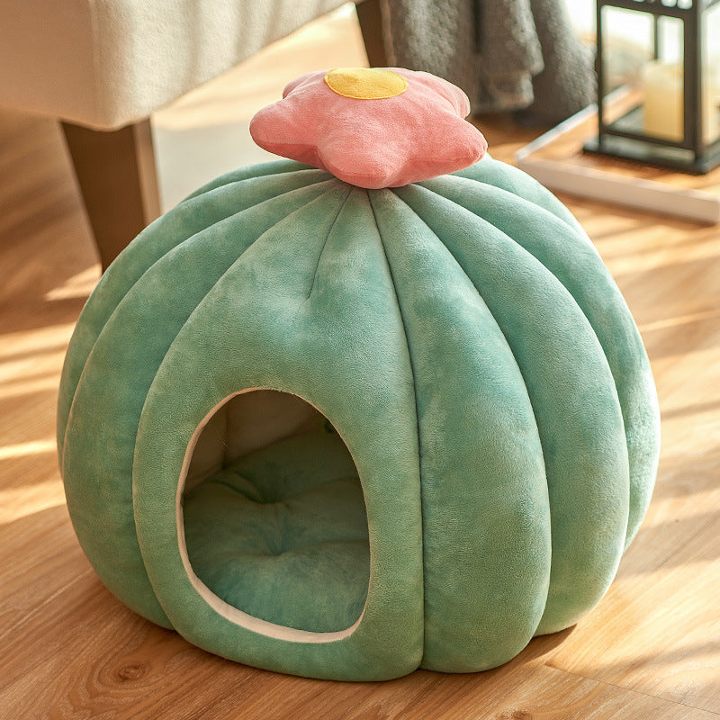 Villa house style kitten kennel featuring a cozy cotton cat bed designed for ultimate comfort and security foamy